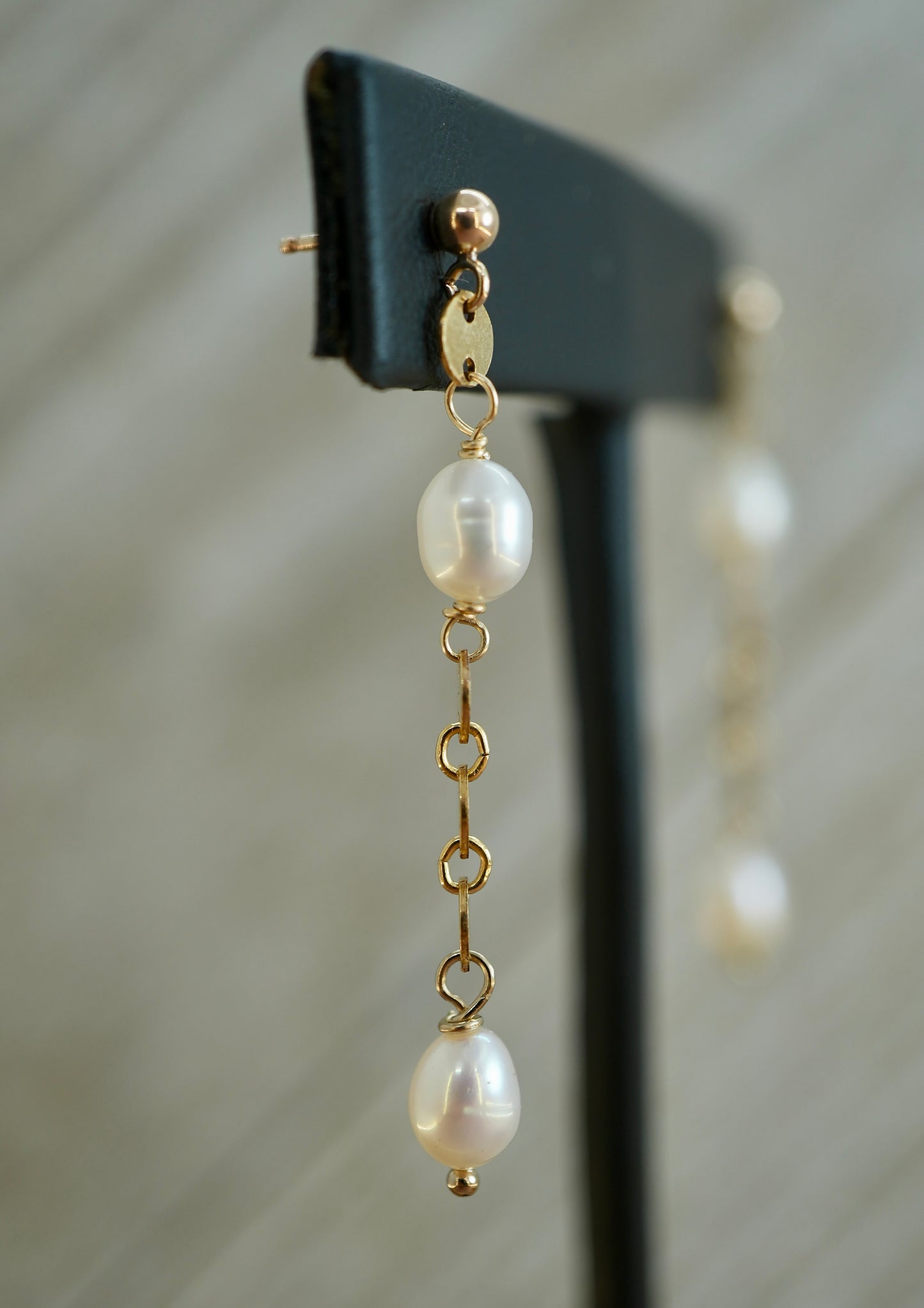 Bridal Pearl Post Earrings || 14K Gold Filled Earrings || Dangling Pearl Earrings || Bridal Pearl + Bridesmaid Jewelry || Gift For Woman