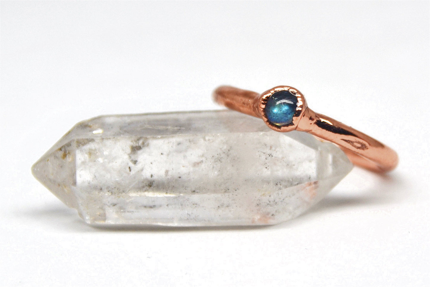 Dainty Flashy Copper Labradorite Ring