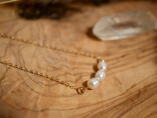 Dainty Pearl Necklace || Everyday Pearl Jewelry || 14K Gold Filled || Bridal Jewelry + Bridesmaid Jewelry || June Birthstone Necklace