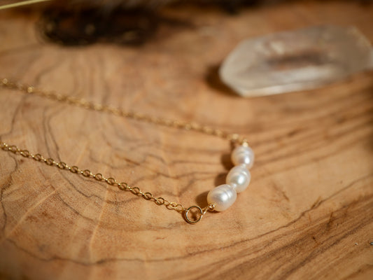 Dainty Pearl Necklace || Everyday Pearl Jewelry || 14K Gold Filled || Bridal Jewelry + Bridesmaid Jewelry || June Birthstone Necklace