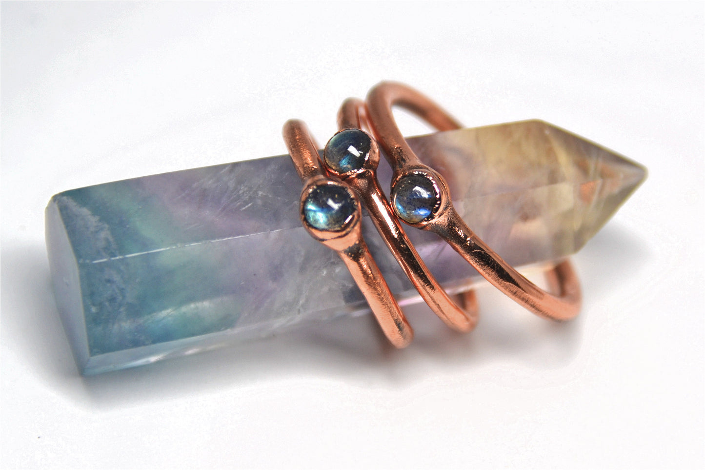 Dainty Flashy Copper Labradorite Ring