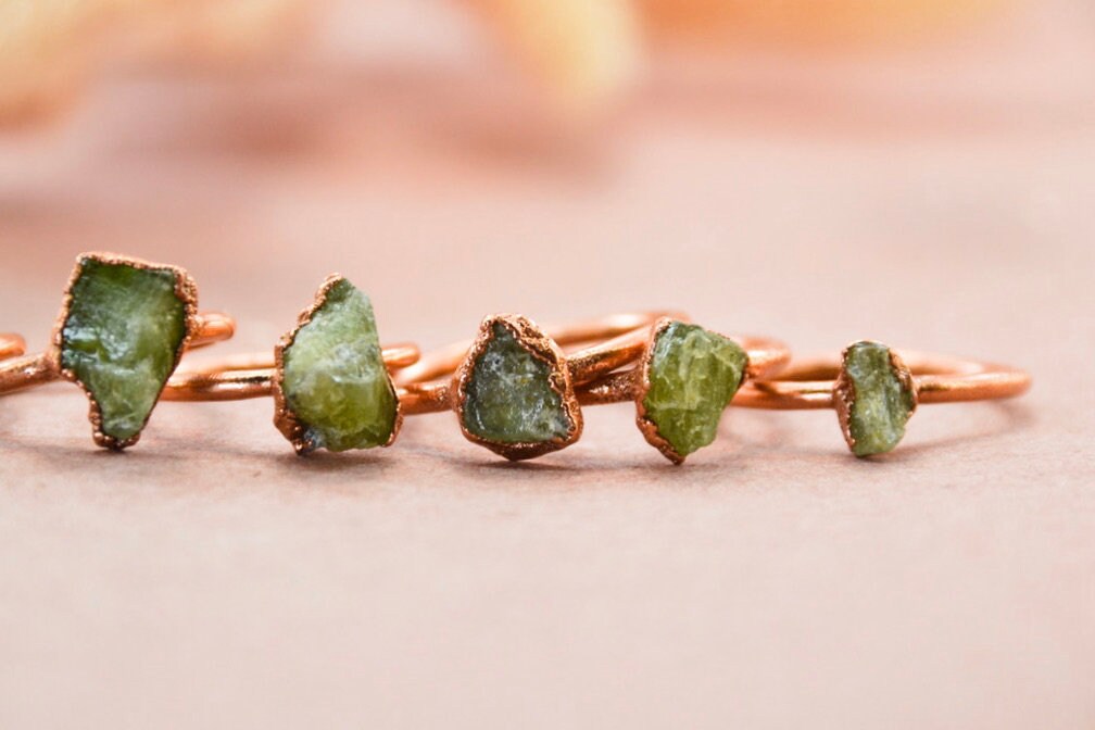 Raw Chunky Peridot Copper Stone Ring || Raw Peridot Ring ||