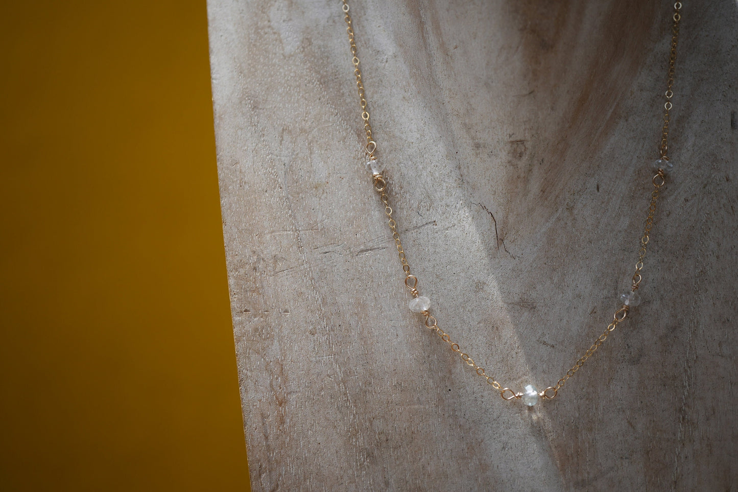 Blue Topaz Gold Filled Necklace || Collar Necklace || Dainty Everyday Necklace || Gemstone Necklace ||